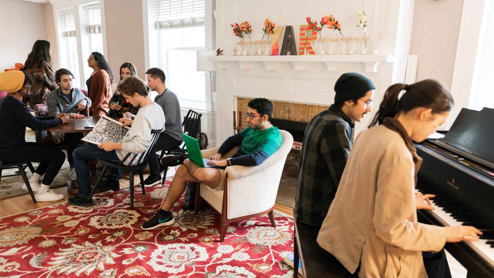 Students in the Gold Parlor