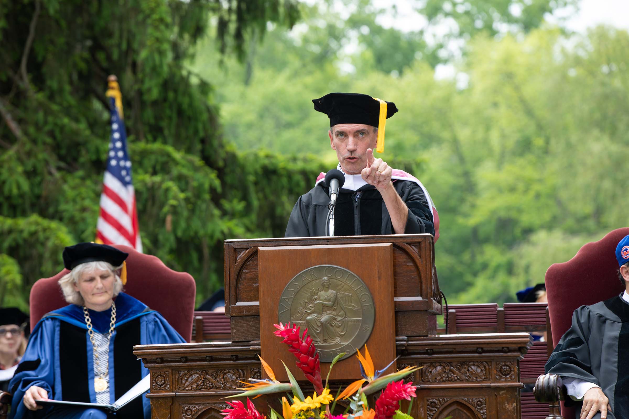 AAVC President Stephen Hankins ’85, P’13,’17 welcomed graduates into the fold of the alumni association.