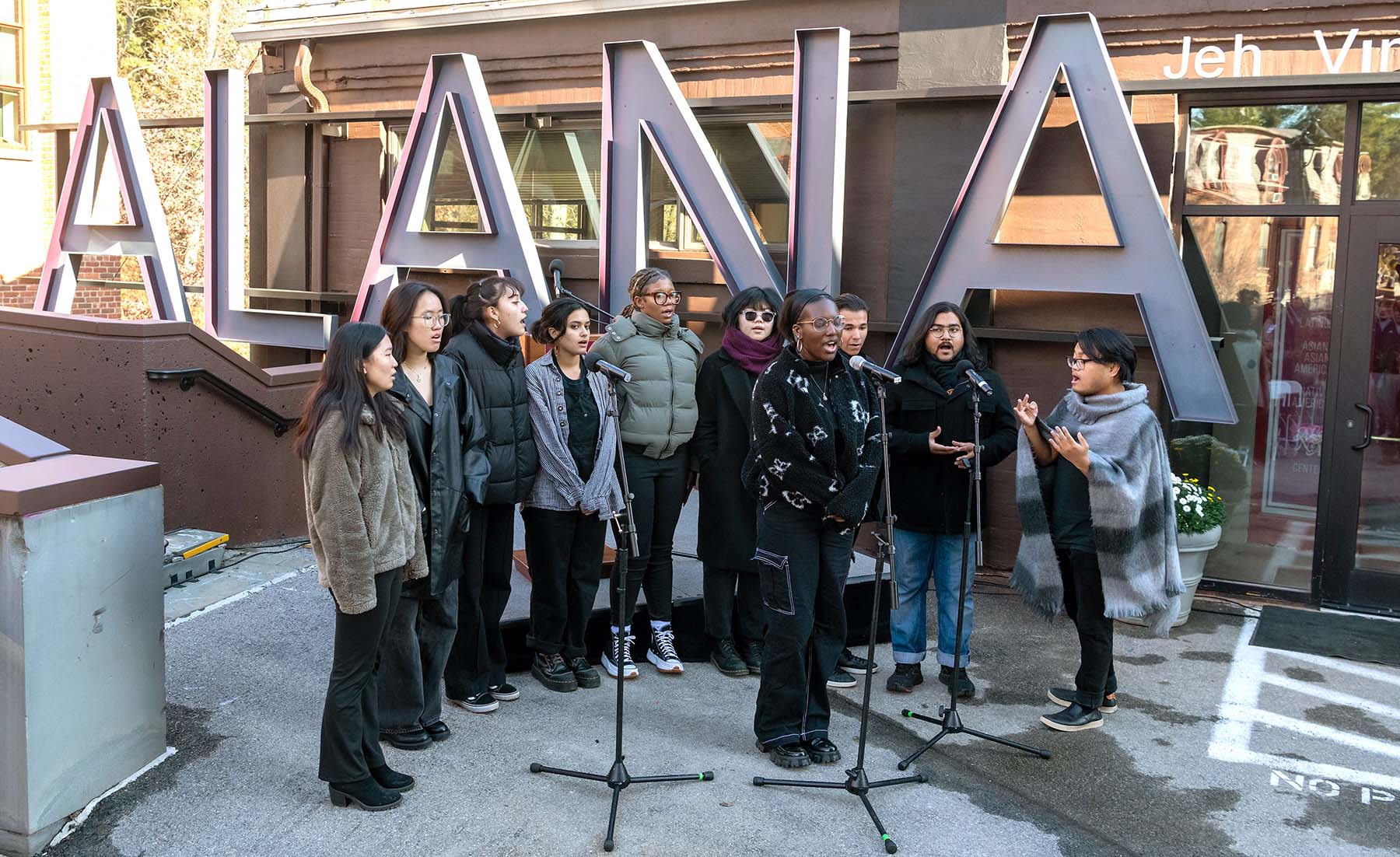 Vassar choral group UJIMA