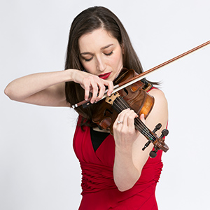 Anna Elashvili playing the violin