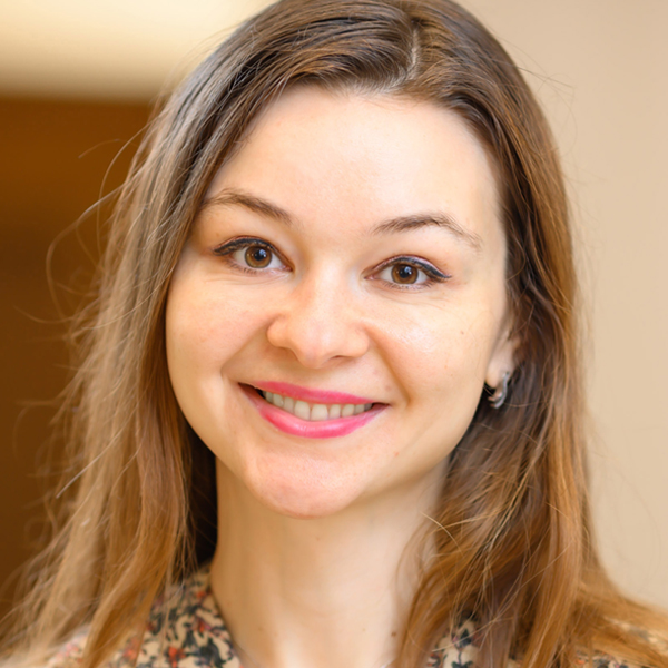 anna-romandash-headshot.jpg