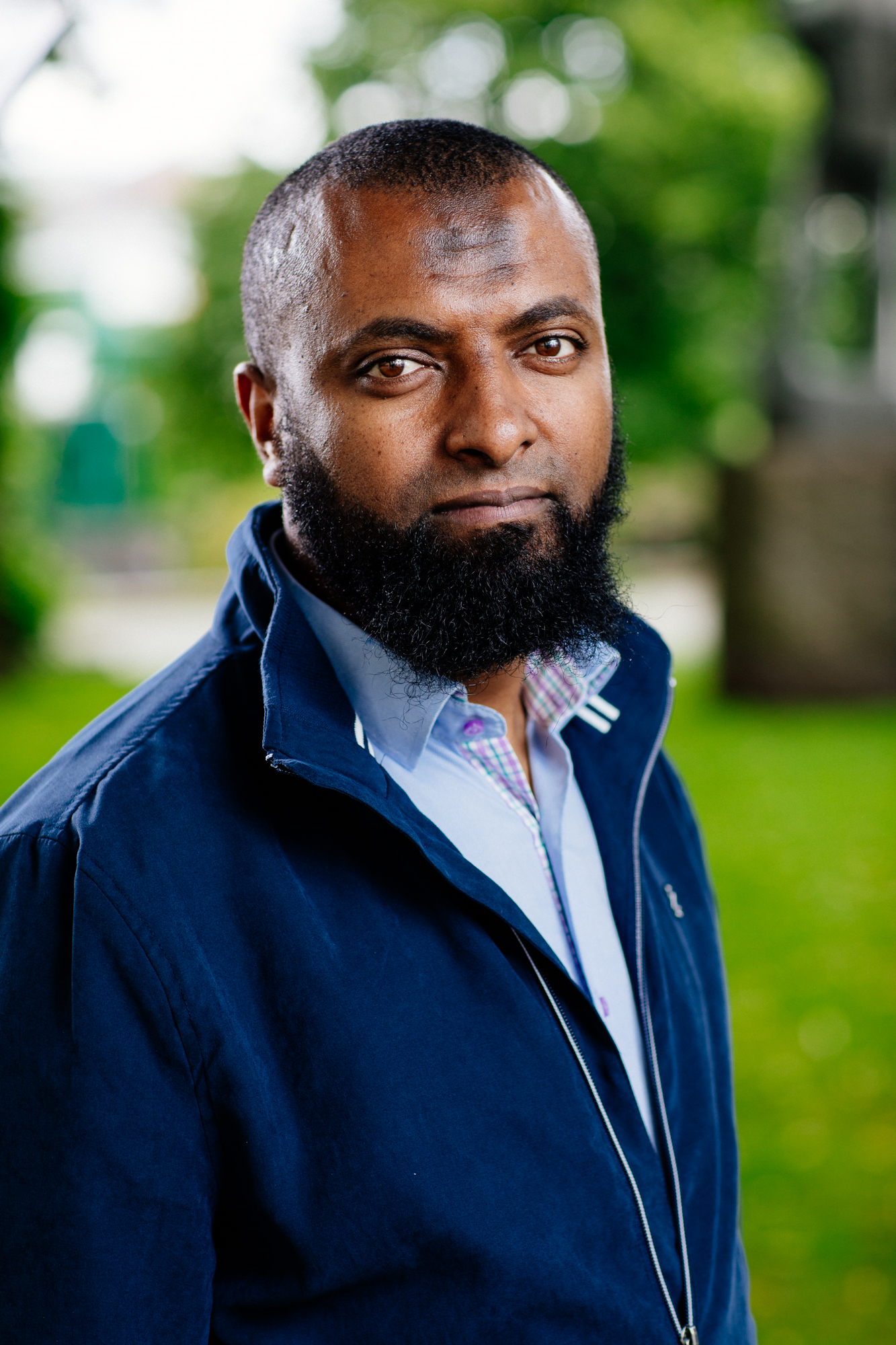 juhar-yasin-abamosa-headshot.jpg