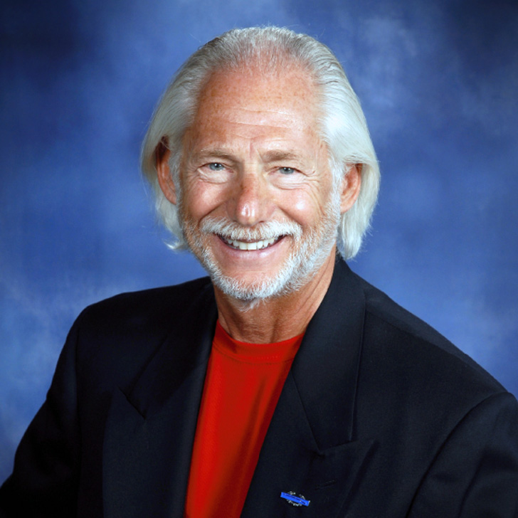 Photo portrait of Ron Milam.