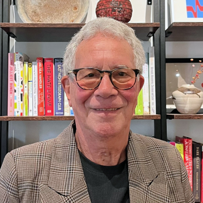 Photo portrait of Richard Immerman.