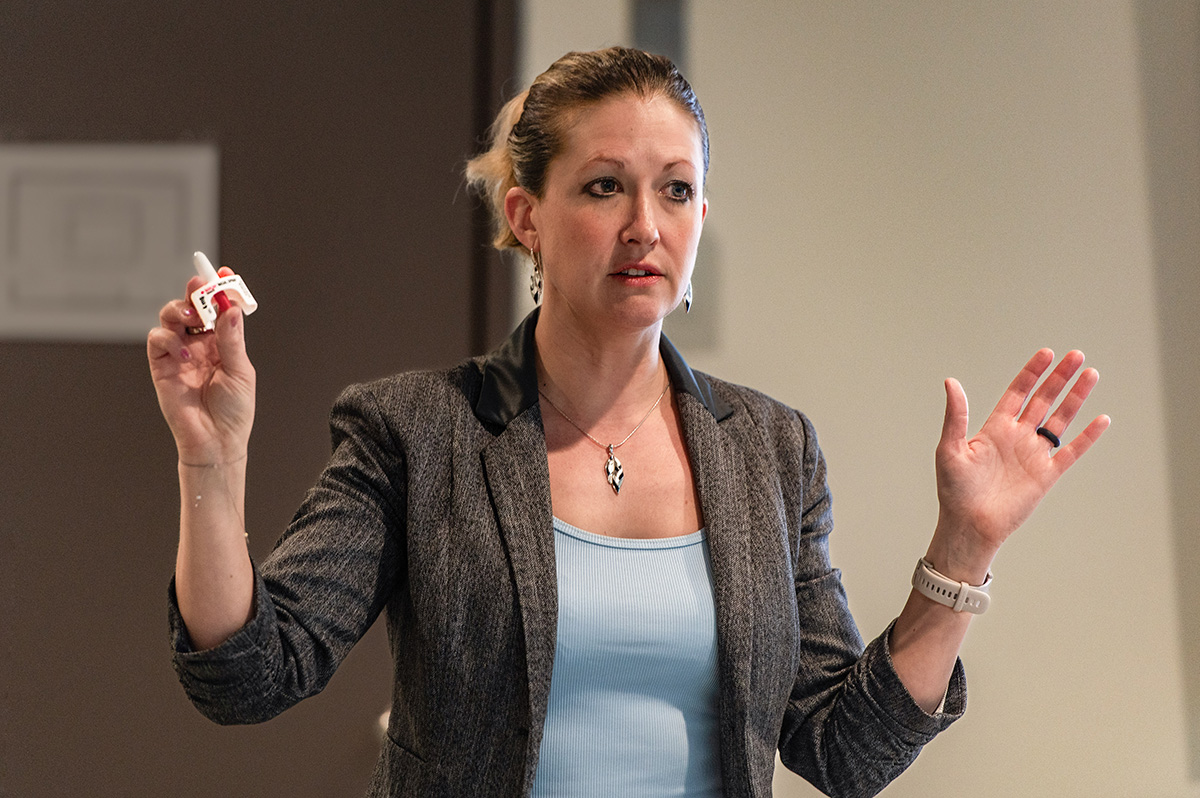 0044-25-04-kma-narcan-vassar-0669_web.jpg