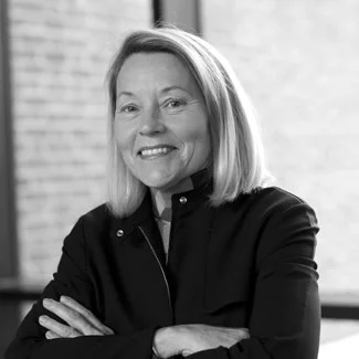 Headshot of Karen Van Lengen.