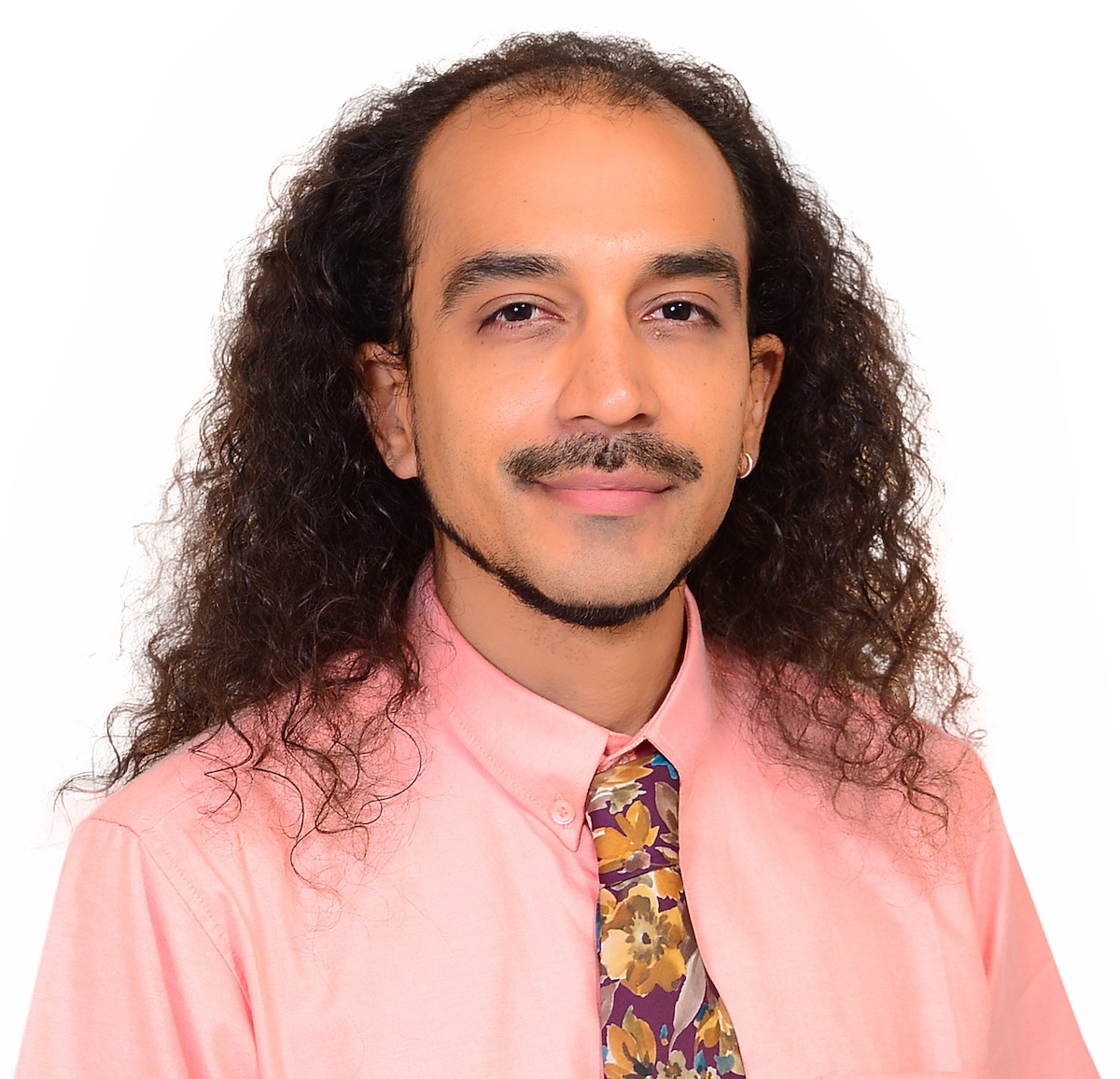 Photo portrait of Michael Reyes Salas.