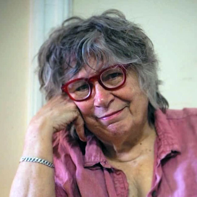 Headshot of DeeDee Halleck.