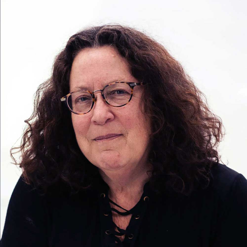 Headshot of Peggy Ahwesh.