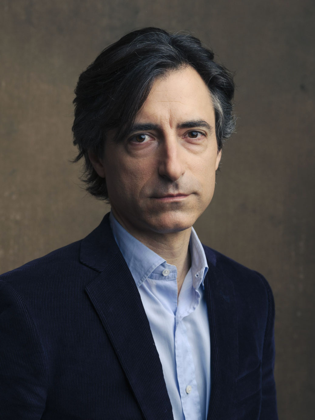 Headshot of Noah Baumbach.