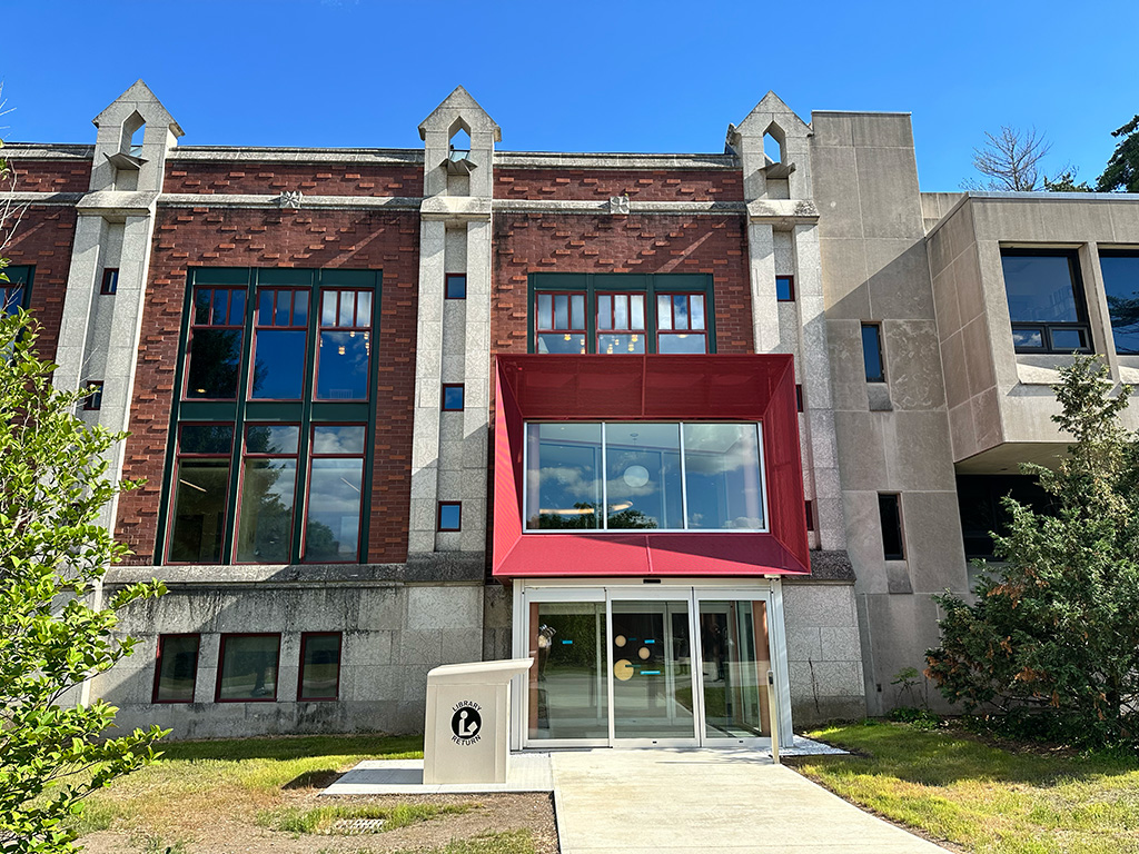 The north entrance to the libraries.