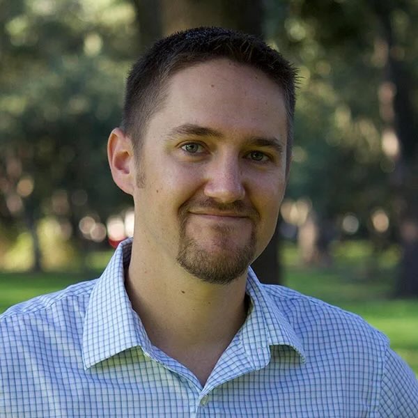 Headshot of Scott Solomon.