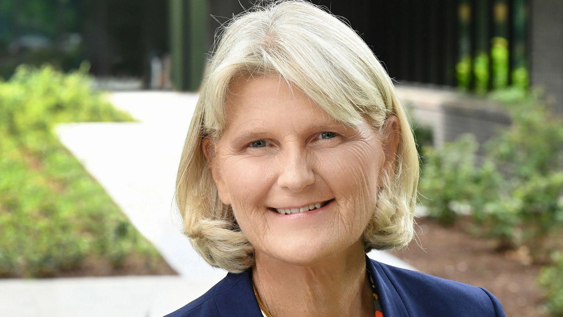 Portrait of Vassar College President Elizabeth Bradley