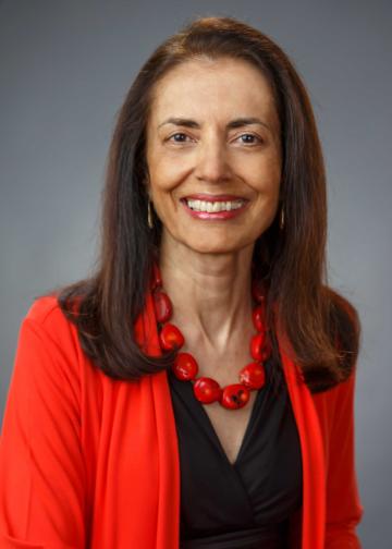 Monica Vachher ’77