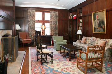 Alumnae House Library