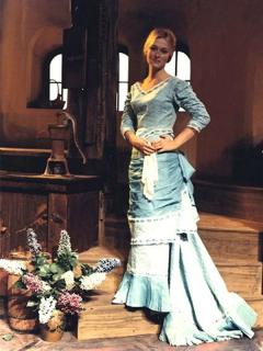Meryl Streep, as a student at Vassar, acts onstage in a long flowing gown.