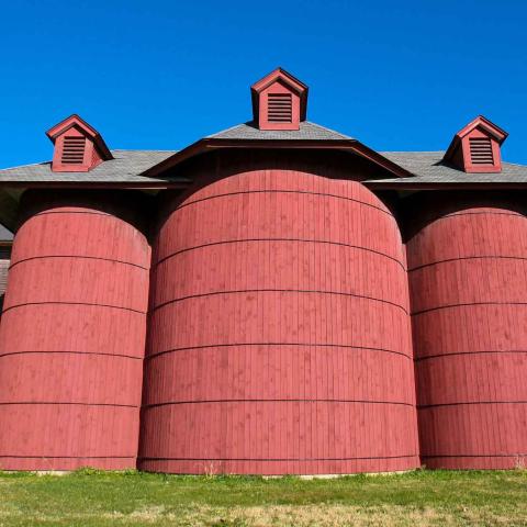 Vassar barn exterior