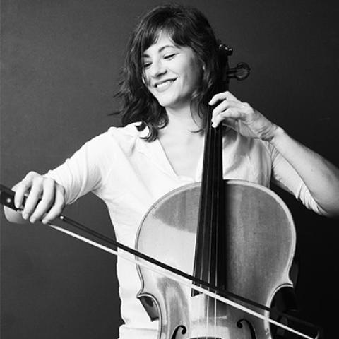 Iva Casian-Lakos playing the cello