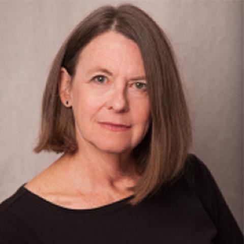 Headshot of Beth Baily